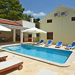ヴィラ Korcula プリズバ